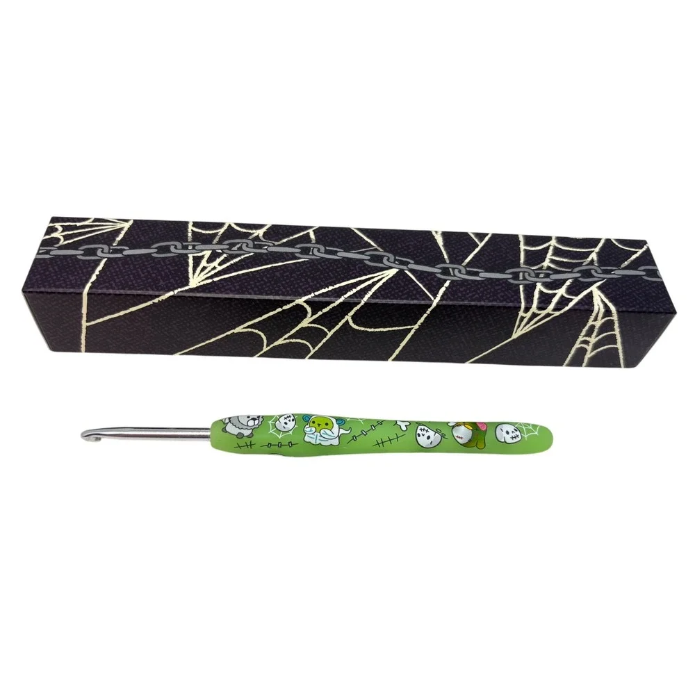 The Woobles Custom Crochet Hook 4mm Creature Feature Glow In Dark 2026